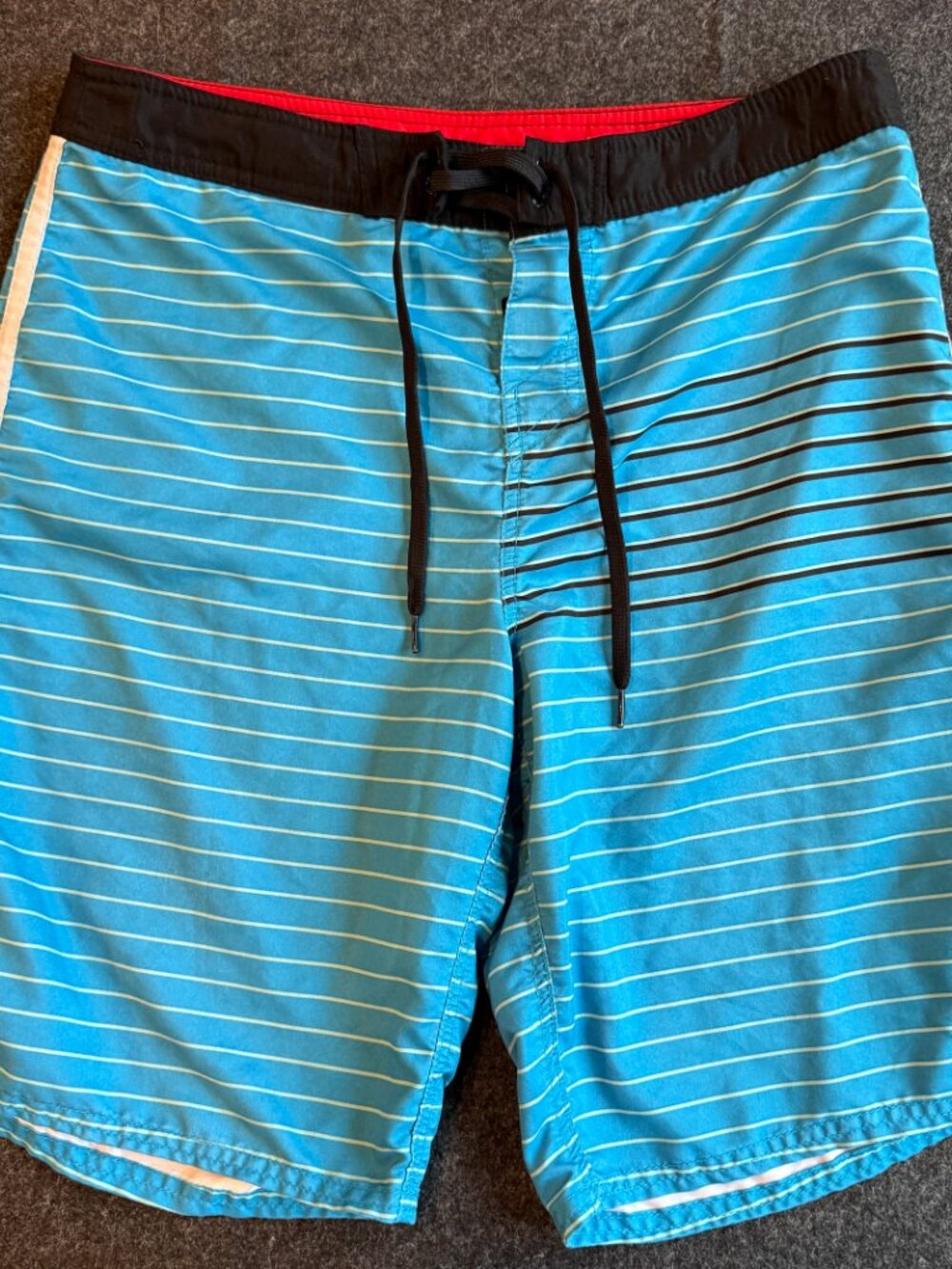 O’Neill Men’s Size 33 Blue Striped Board Shorts Swim Surf